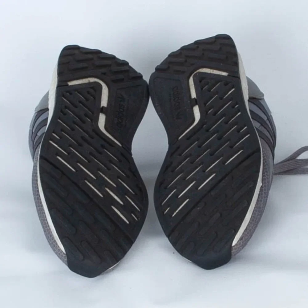 Adidas Multix‎ Mens Grey Black Athletic Sneakers Shoes Size 5.5 Running Outdoors